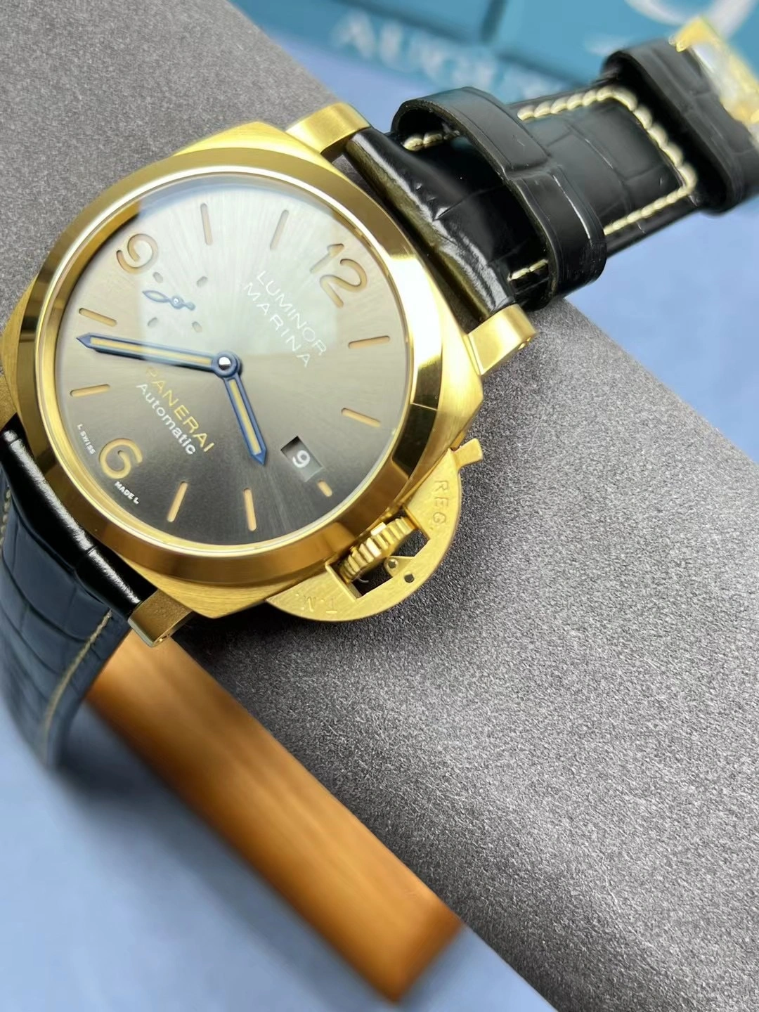 StreetReady CBD Factory Panerai Luminor Marina 44mm Grey Dial Luminous Arabic Numerals Yellow Gold Plated Smooth Bezel (PAM01115) 1:1 Super Clone – DDP.9010 Movement 381